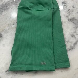 ALO Yoga 5” Seamless Ribbed Favorite Shorts